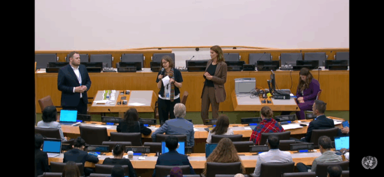 Dr. Marianne Beisheim und Dr. Anne Ellersiek beim Science Day